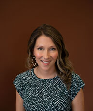 Book an Appointment with Dr. Elizabeth Barnes for Chiropractic