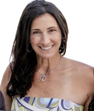 Book an Appointment with Lynn Nannicola for Health Consultations